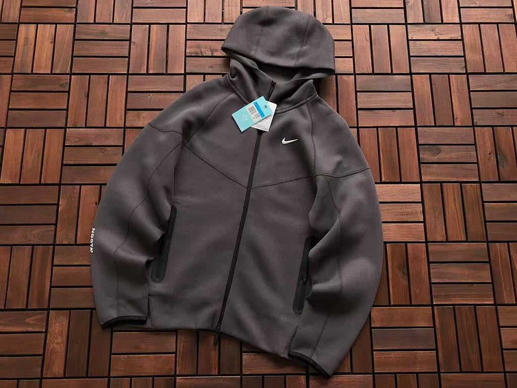 Nike x Nocta Tech Fleece Tracksuit - 18