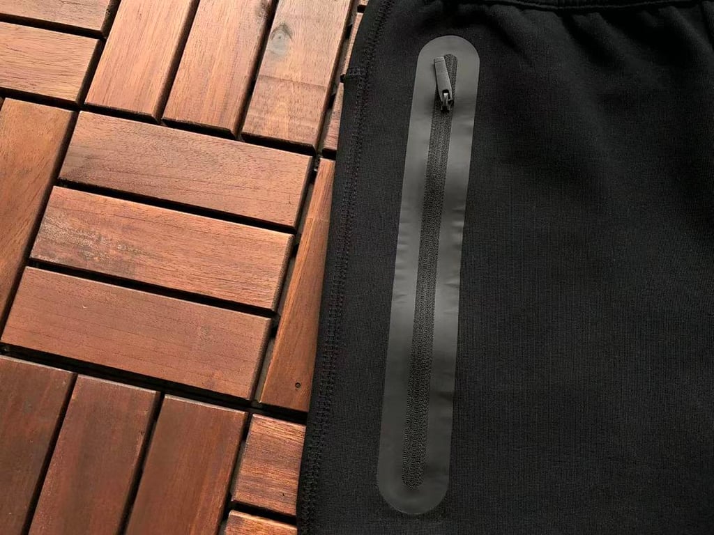 Nike Nocta Tech Fleece Shorts - 18