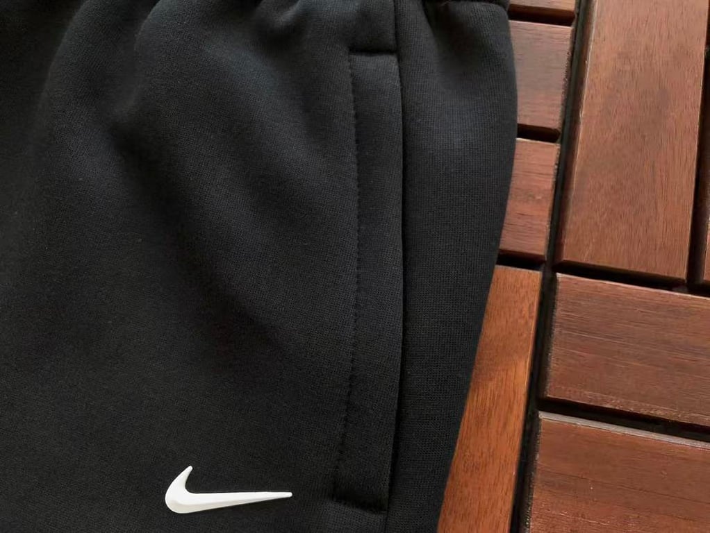 Nike Nocta Essential Crewneck & Sweatpants Set - 50