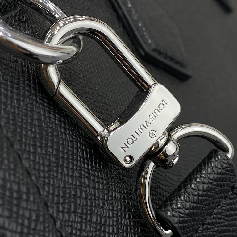 Louis Vuitton Slim Briefcase Taiga Leather Black - 4