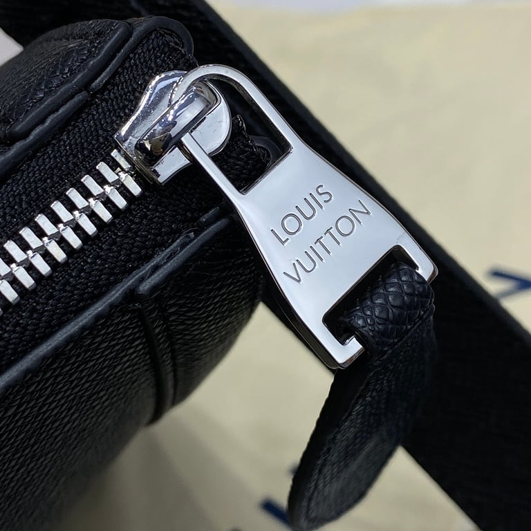 Louis Vuitton Slim Briefcase Taiga Leather Black - 5