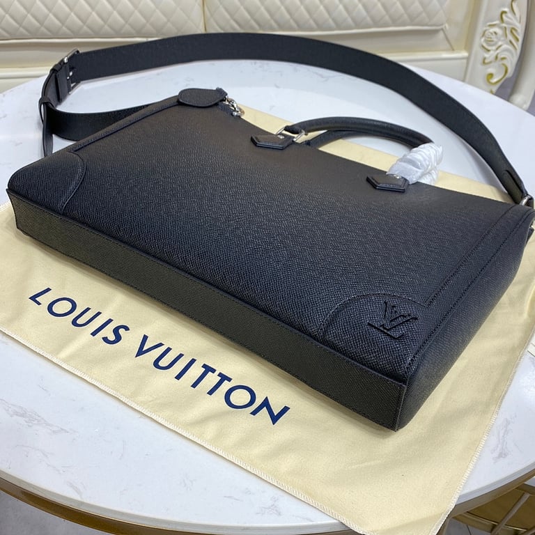 Louis Vuitton Slim Briefcase Taiga Leather Black - 8