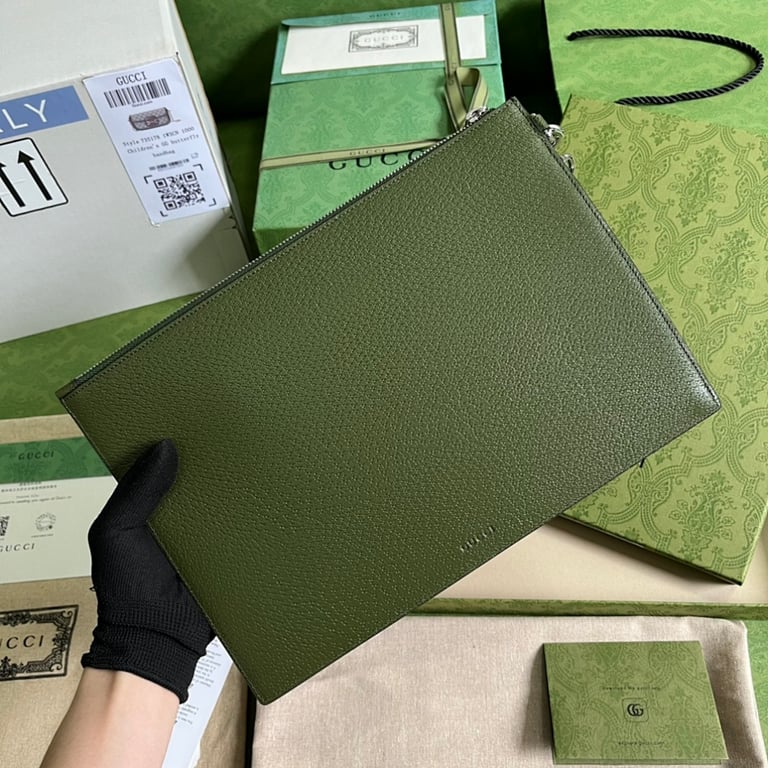 Gucci GG Marmont Leather Clutch Forest Green - 9