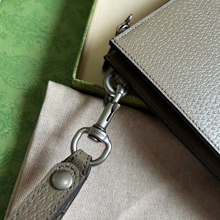 Gucci GG Marmont Leather Clutch Grey - 3