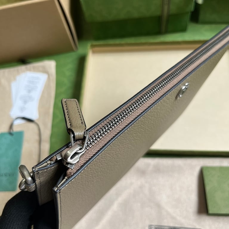 Gucci GG Marmont Leather Clutch Grey - 4