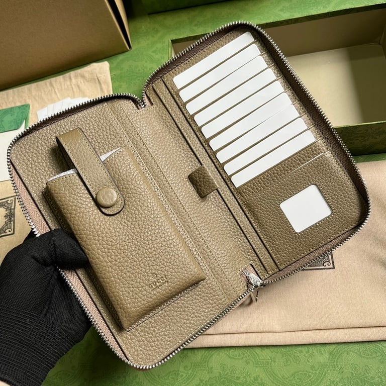 Gucci Jumbo GG Travel Case Grey - 4