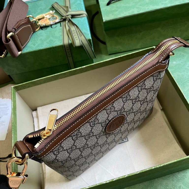 Gucci GG Supreme Interlocking G Messenger Bag 760021 - 5