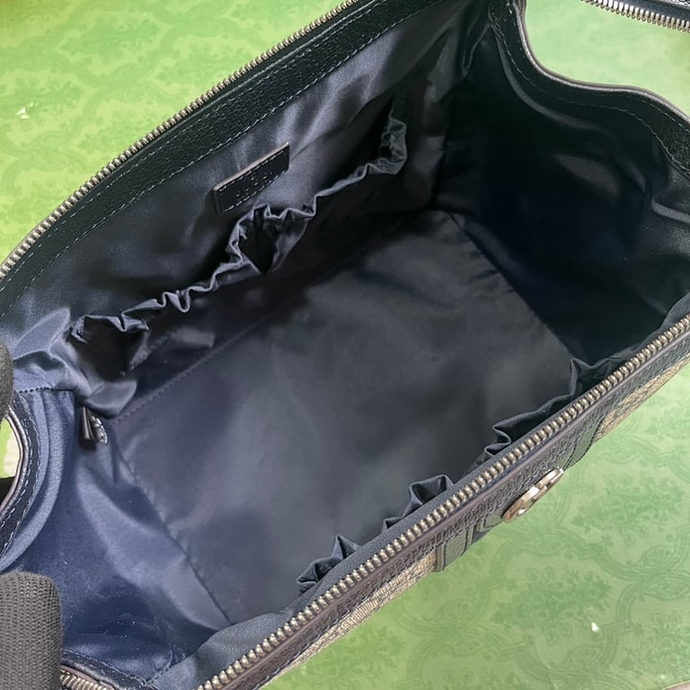 Gucci Savoy GG Supreme Toiletry Bag - 4