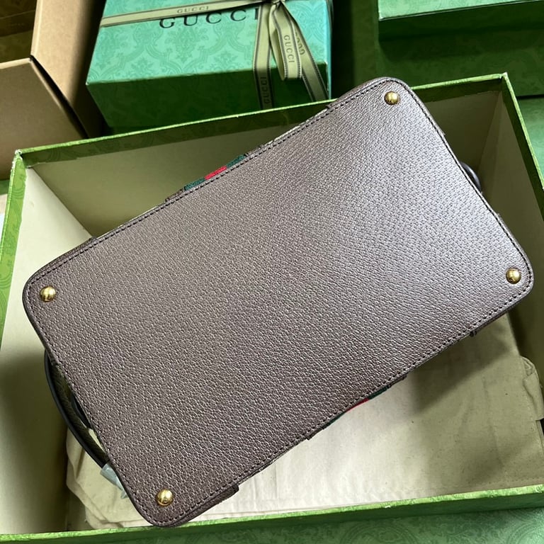 Gucci Savoy GG Supreme Toiletry Bag 739391 - 8