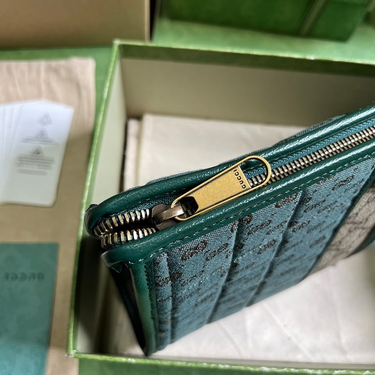 Gucci 751912 Mini GG Quilted Clutch Green - 5