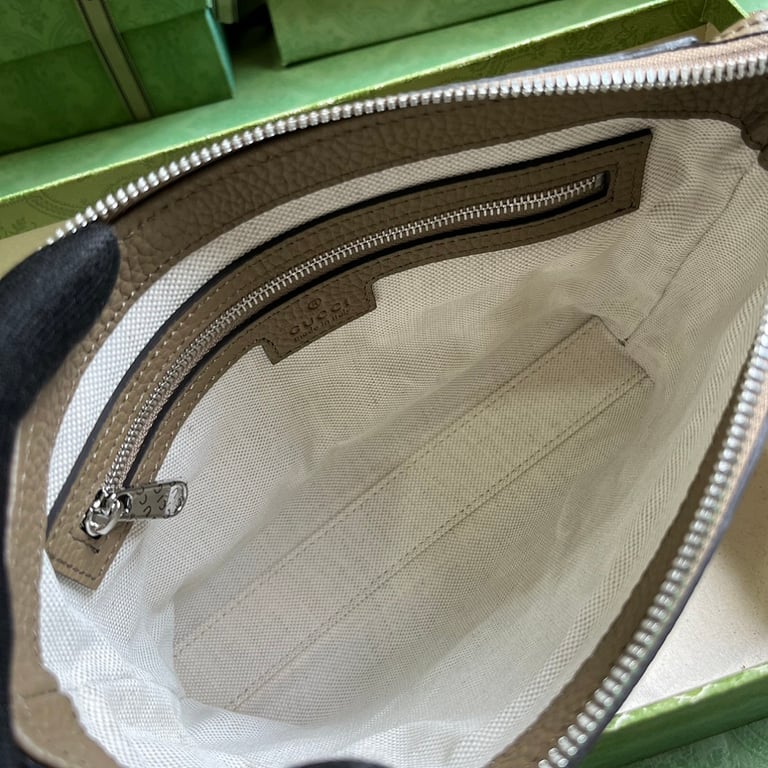 Gucci Jumbo GG Small Messenger Bag Grey - 3