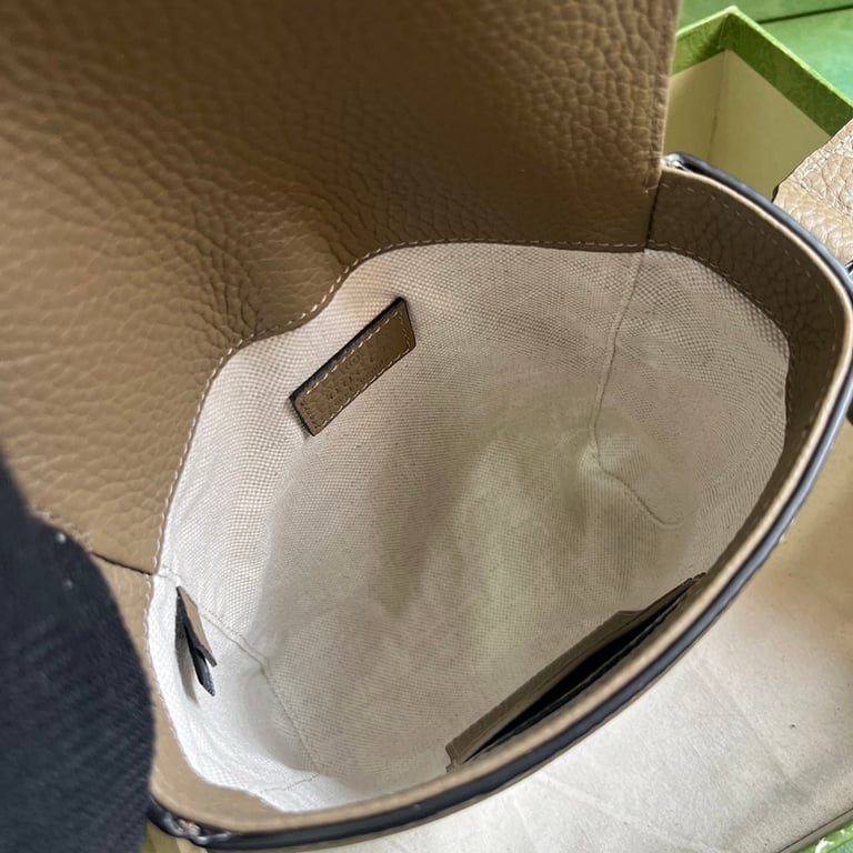 Gucci Jumbo GG Small Messenger Bag Grey - 3