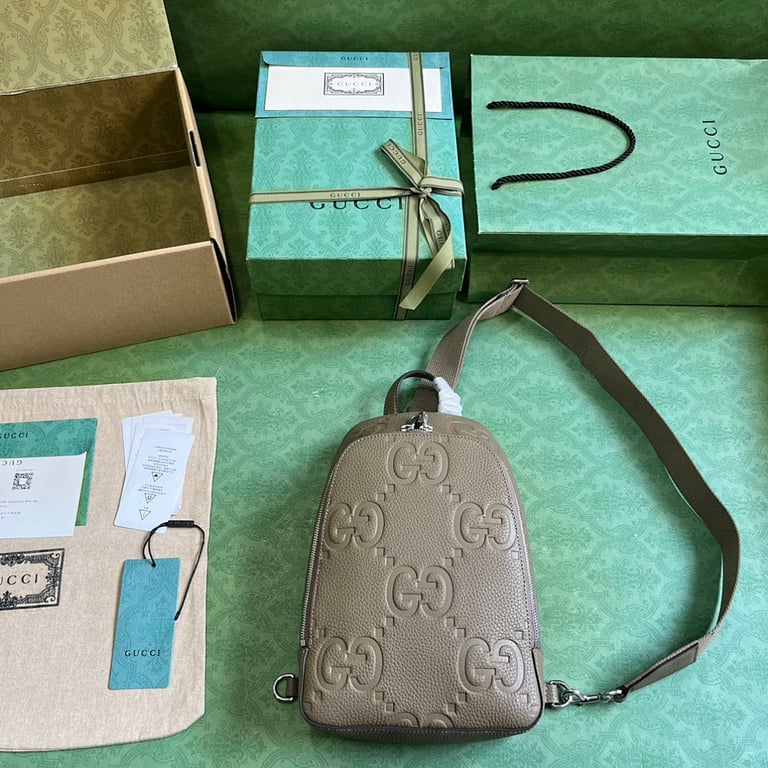 Gucci Jumbo GG Sling Bag Grey - 2