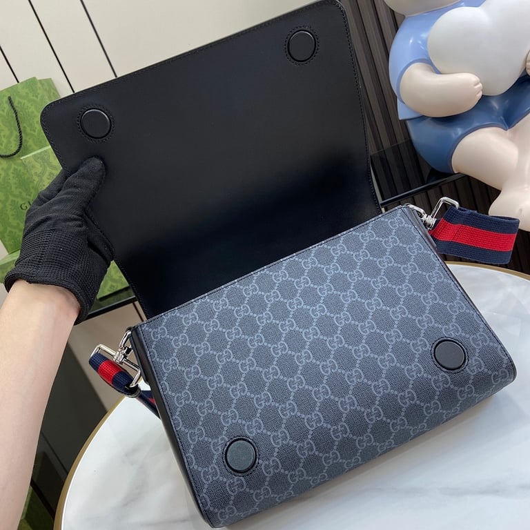 Gucci GG Supreme Messenger Bag Black - 4
