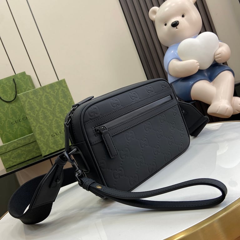 Gucci GG Rubber-Effect Crossbody Bag Black - 7