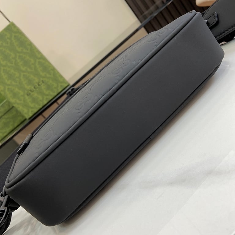 Gucci GG Rubber-Effect Crossbody Bag Black - 8