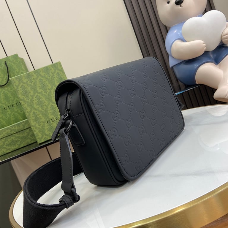 Gucci GG Rubber-Effect Messenger Bag Black - 7
