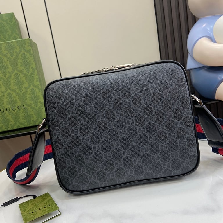 Gucci GG Supreme Small Messenger Bag Black - 8