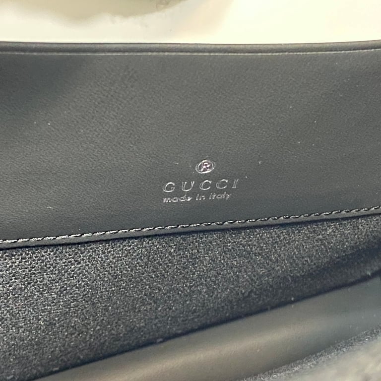 Gucci GG Rubber-Effect Leather Pouch Black - 2