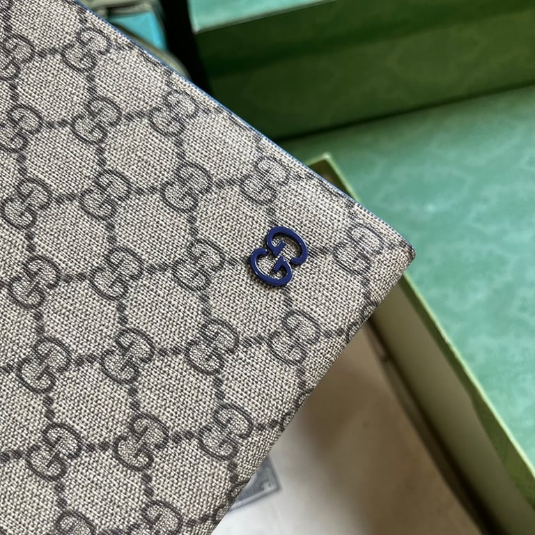 Gucci GG Supreme Pouch Beige Blue - 6