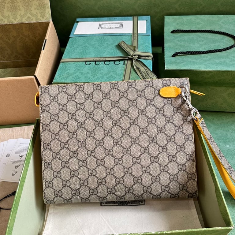 Gucci GG Supreme Clutch 768255 Beige Yellow - 9
