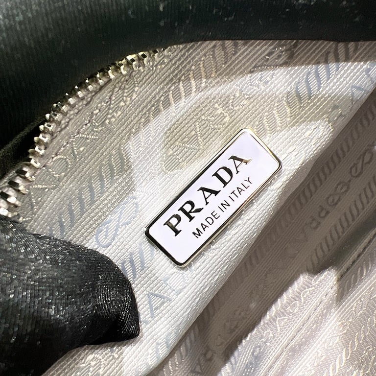 Prada Re-Edition 2005 Re-Nylon Bag Wisteria - 2
