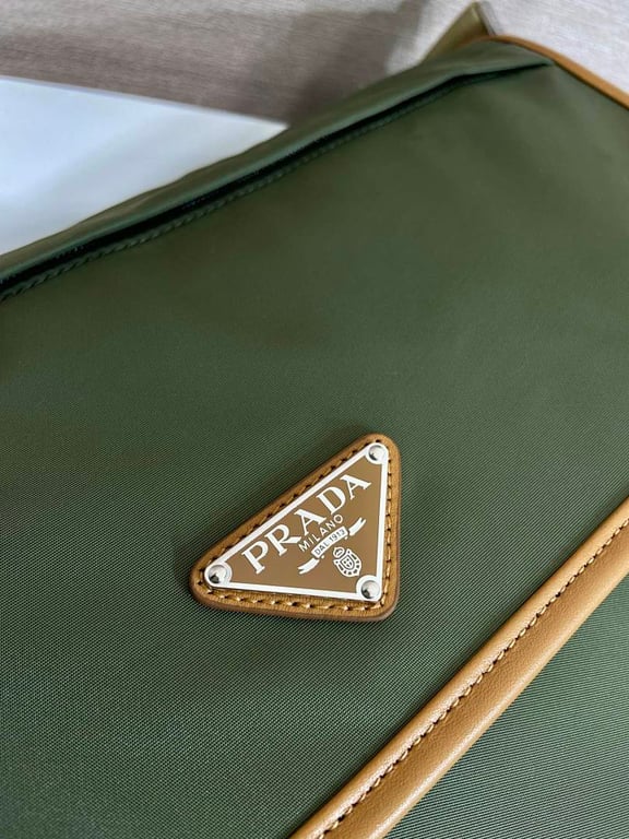 Prada Re-Nylon Messenger Bag 2VD052A Large Green - 4