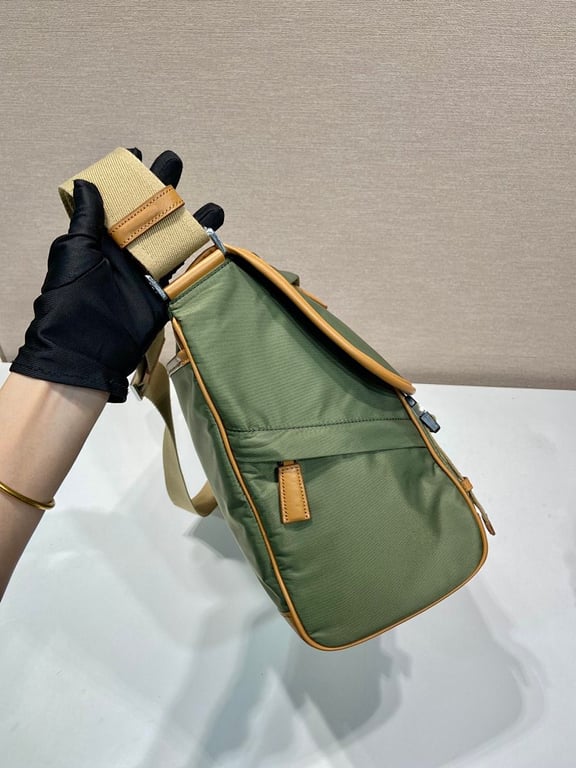 Prada Re-Nylon Messenger Bag 2VD052A Large Green - 6
