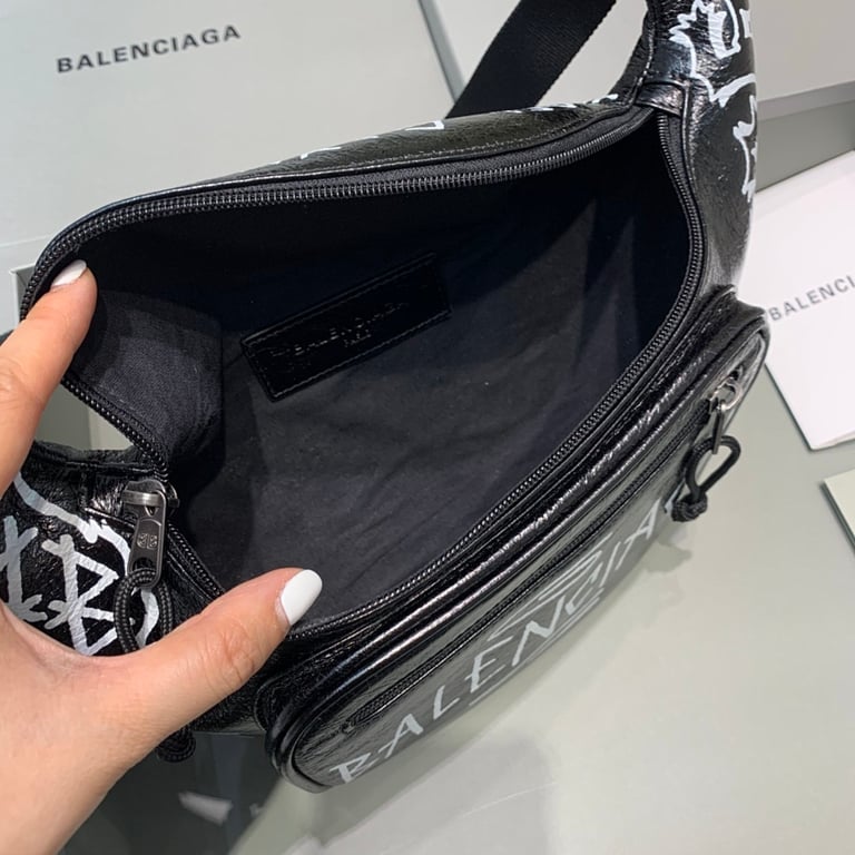 Balenciaga Explorer Graffiti Belt Bag Black - 3