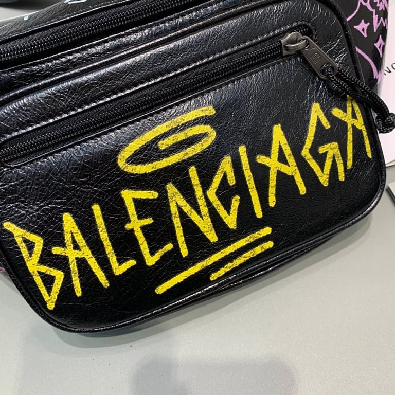 Balenciaga Graffiti Explorer Belt Bag Black - 4
