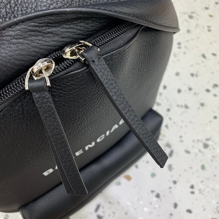 Balenciaga Everyday Backpack Black Leather - 4