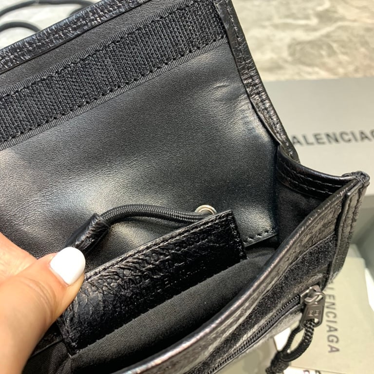 Balenciaga Explorer Phone Pouch Black - 2