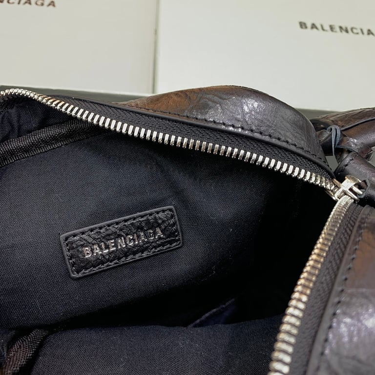 Balenciaga Le Cagole Vertical Crossbody Bag Black - 3