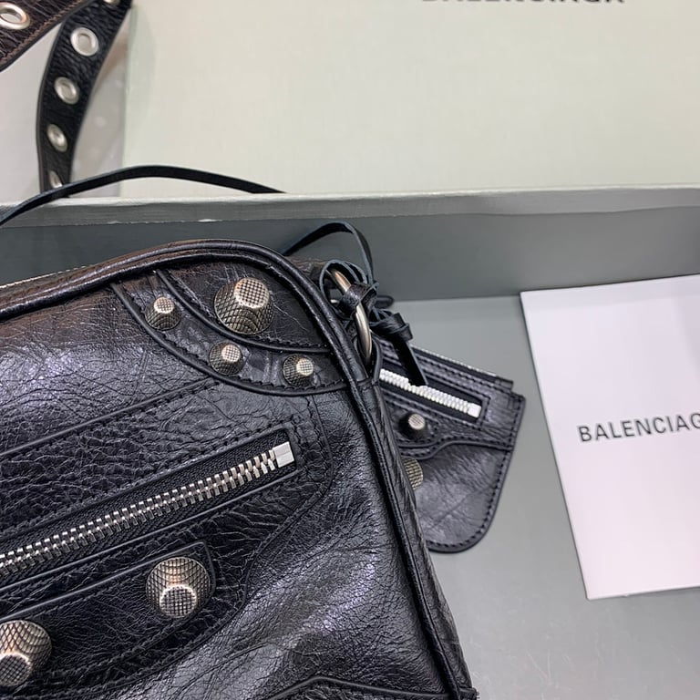 Balenciaga Le Cagole Vertical Crossbody Bag Black - 5