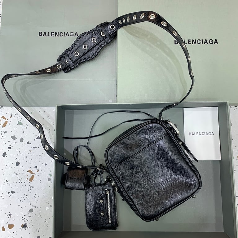 Balenciaga Le Cagole Vertical Crossbody Bag Black - 8