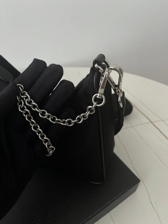 Prada Re-Edition 2005 Re-Nylon Bag Black - 10