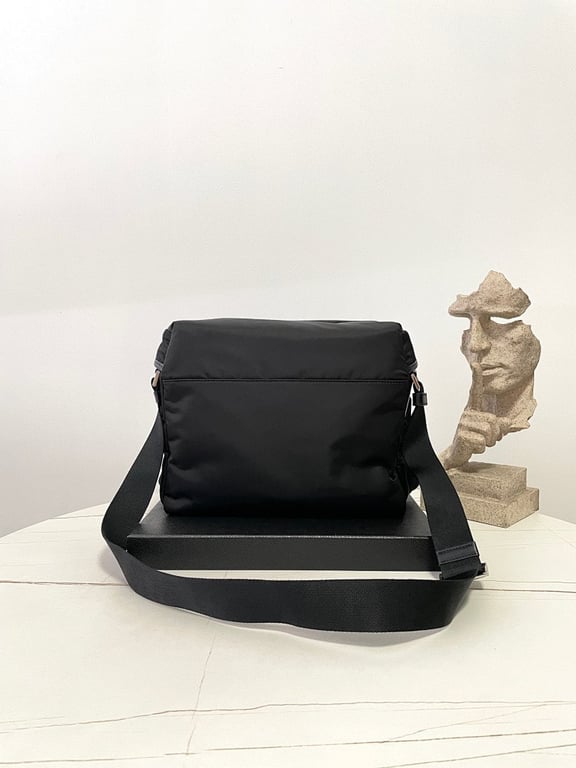 Prada 2VD062 Re-Nylon Messenger Bag Black - 12
