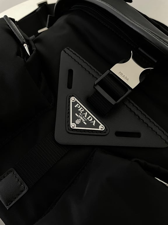 Prada 2VD062 Re-Nylon Messenger Bag Black - 7