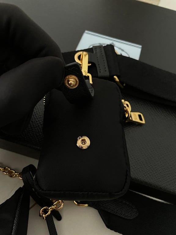 Prada Re-Edition 2005 Nylon Bag Black - 2