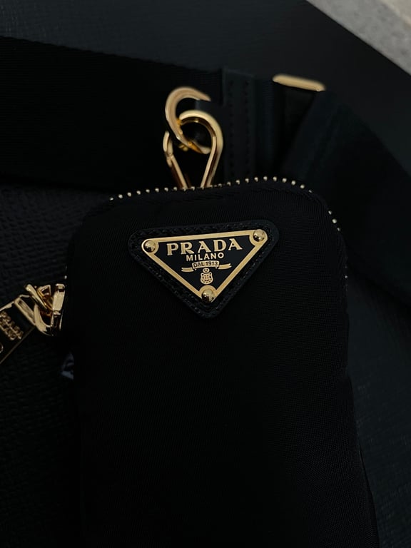 Prada Re-Edition 2005 Nylon Bag Black - 5