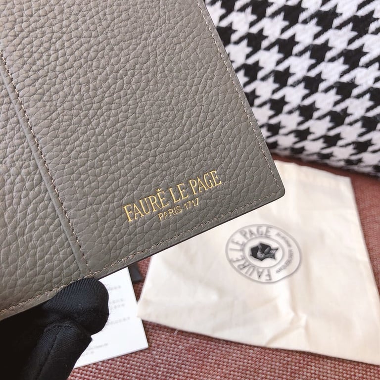 Fauré Le Page Ecailles Passport Cover - 3