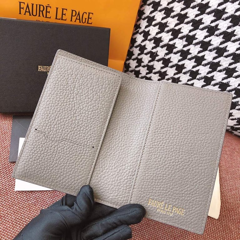 Fauré Le Page Ecailles Passport Cover - 4