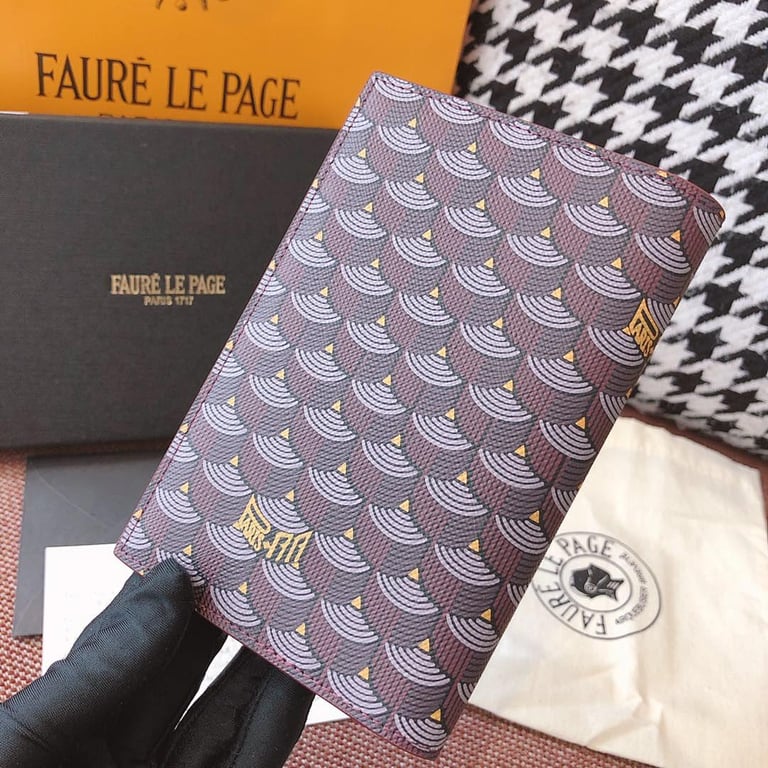 Fauré Le Page Ecailles Passport Holder - 6