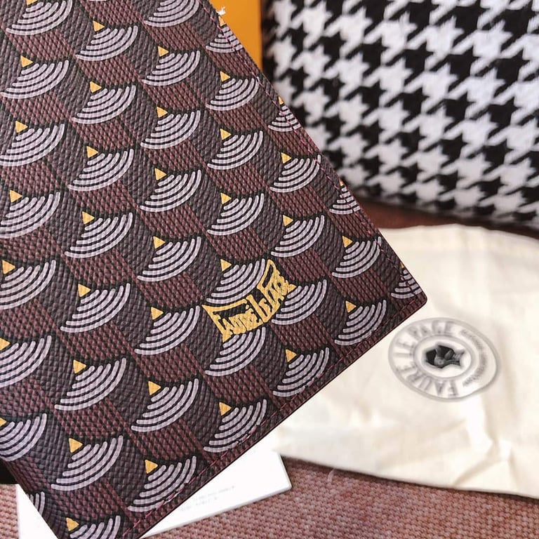 Fauré Le Page Ecailles Passport Holder - 8