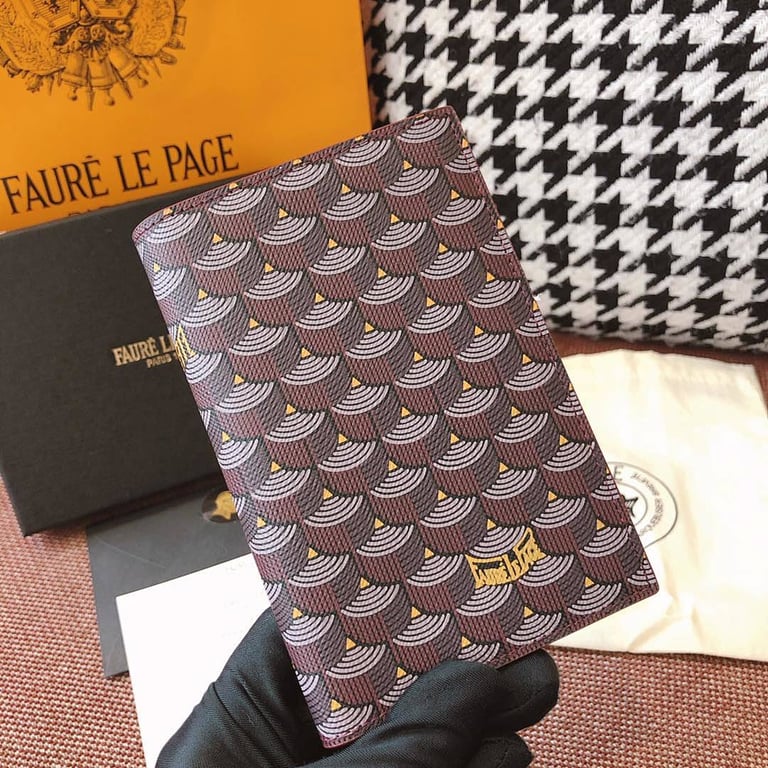 Fauré Le Page Ecailles Passport Holder - 9