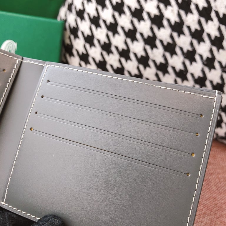 Goyard Victoire Wallet Grey - 2