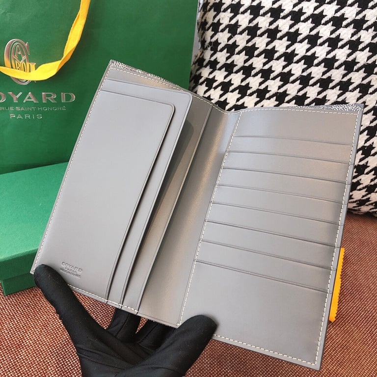 Goyard 8508 Long Wallet Passport Holder - 4