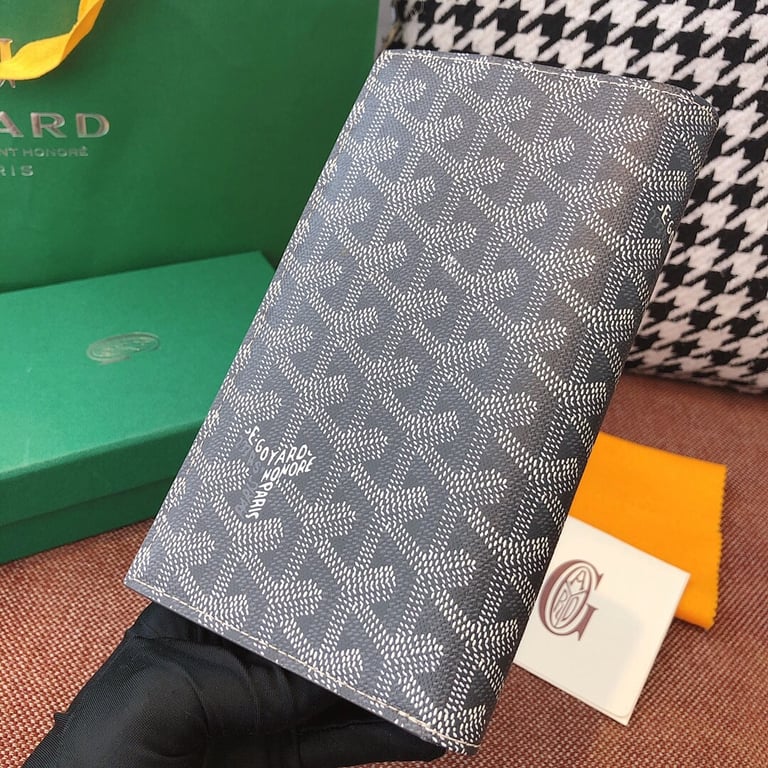 Goyard 8508 Long Wallet Passport Holder - 5