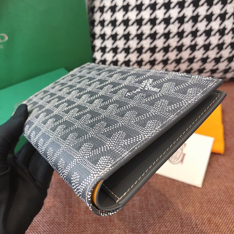 Goyard 8508 Long Wallet Passport Holder - 6