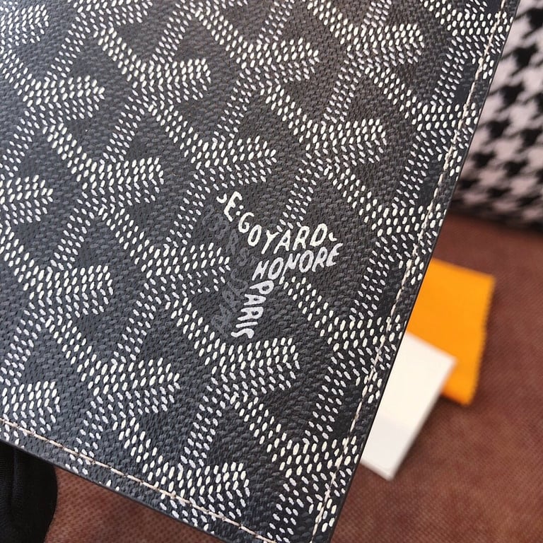 Goyard 8508 Long Wallet Passport Holder - 8